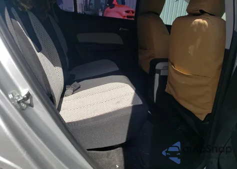 2015 Chevrolet Equinox Ls z USA, uszkodzony, nr VIN 1GNFLEEK2FZ103859